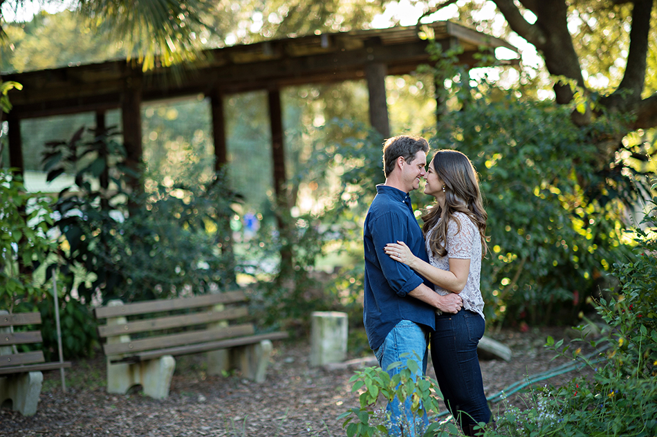 outside engagement photography